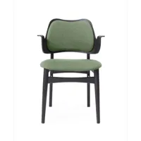 warm nordic chaise gesture, assise et dossier revêtus de textile tissu canvas 926 sage green, structure en hêtre laqué noir, dossier rembourré