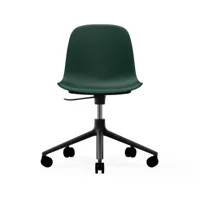 normann copenhagen chaise de bureau form avec base pivotante, fauteuil de bureau 5w vert, aluminium noir, roulettes