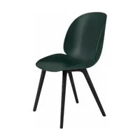 chaise en plastique vert foncé et base noire beetle - gubi