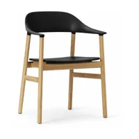chaise avec accoudoirs en chêne et polypropylene noir herit noir - normann copenhagen